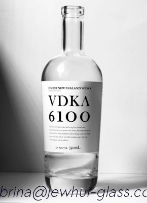 satın al 750ml VDKA 6100 VODKA GLASS BOTTLE, SUPER FLINT, PAPER LABEL DECORTION, New Zealand Vokda Çevrimiçi üretim