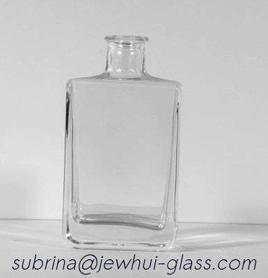 İyi fiyat 200ml Gin or  Vodka Liquor Gin Rum Tequila Glass Bottle With Vinlock Glass Closures çevrimiçi