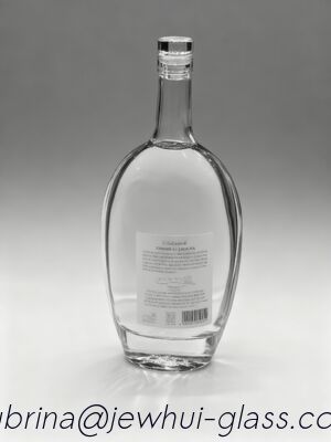 İyi fiyat 750ml Votka Cam Şişesi - Özelleştirme, Süper Şeffaf Cam Şişe, Lüks Şişe çevrimiçi