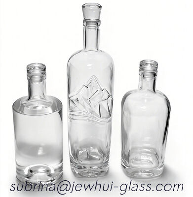 İyi fiyat 700ml Şeffaf Cam Likör Şişeleri/Viski Cam Şişe çevrimiçi