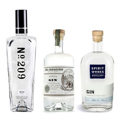 İyi fiyat Kabartmalı Mektup Cam Cin Şişesi 500ml 700ml alkol için fantezi cam şişeler çevrimiçi